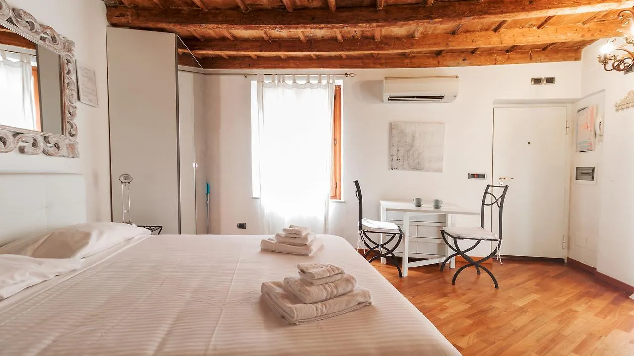 Italianway-Ponte Vetero Apartment Milan Italy